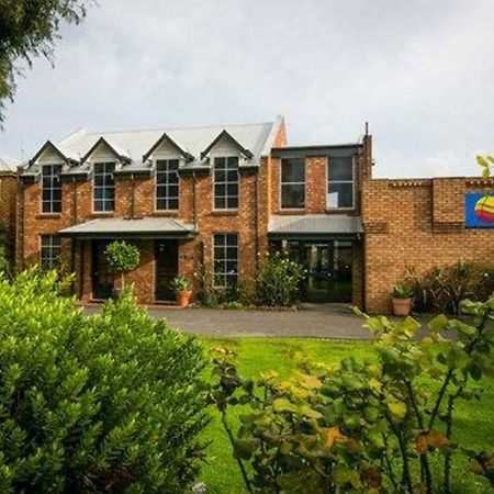 Seacombe House Motor Inn Port Fairy Exterior photo