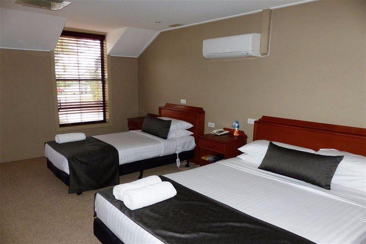 Seacombe House Motor Inn Port Fairy Exterior photo