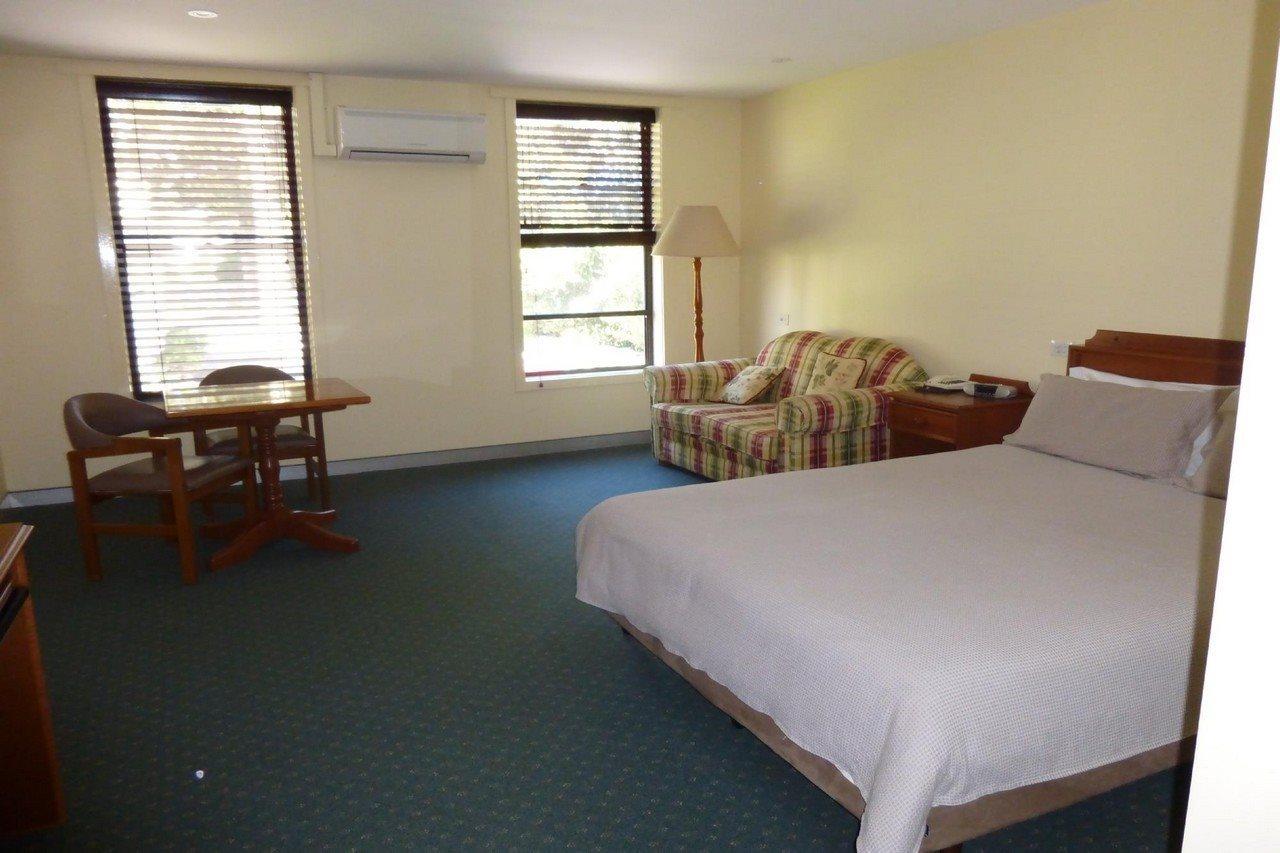Seacombe House Motor Inn Port Fairy Exterior photo