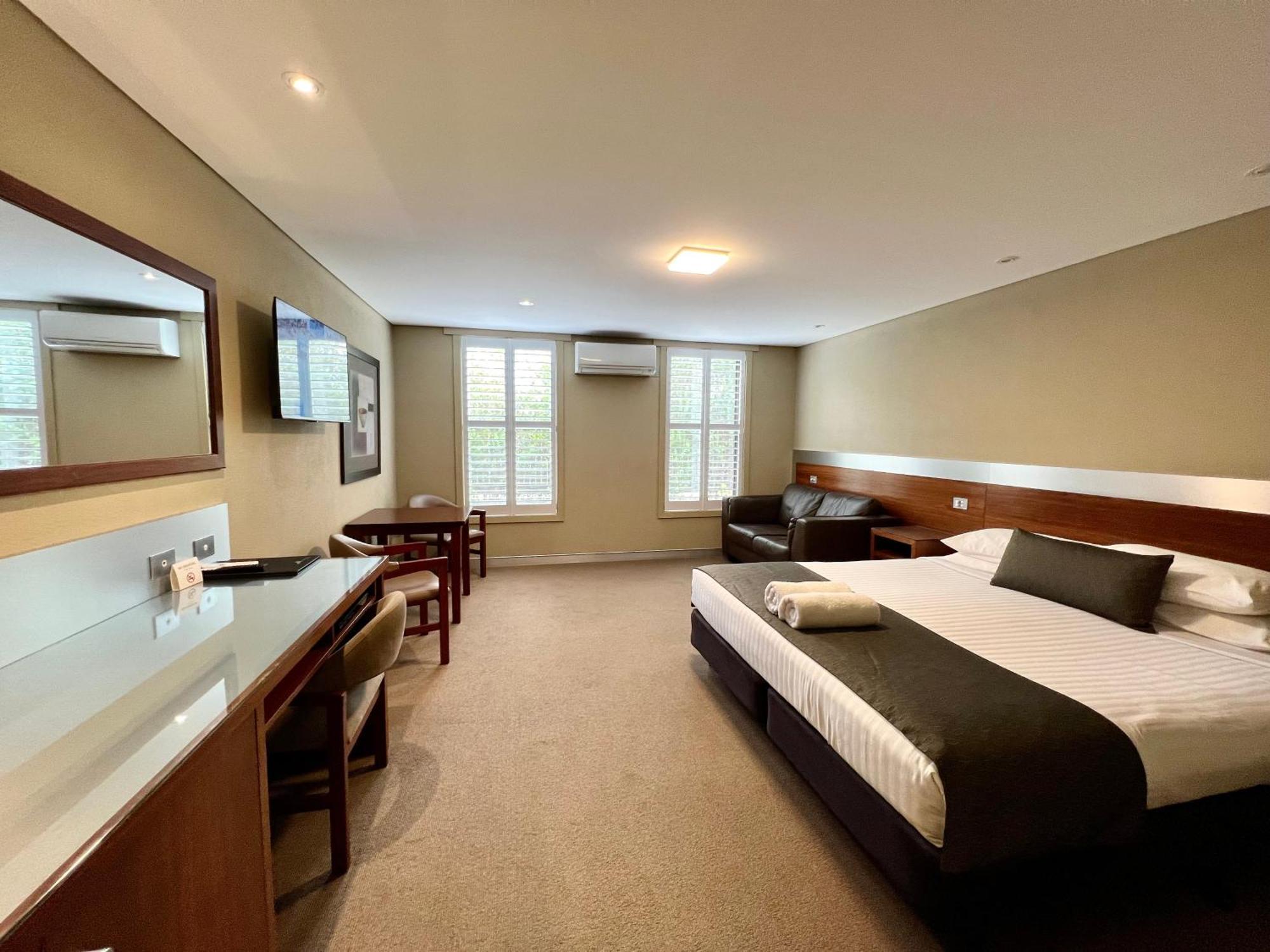 Seacombe House Motor Inn Port Fairy Exterior photo