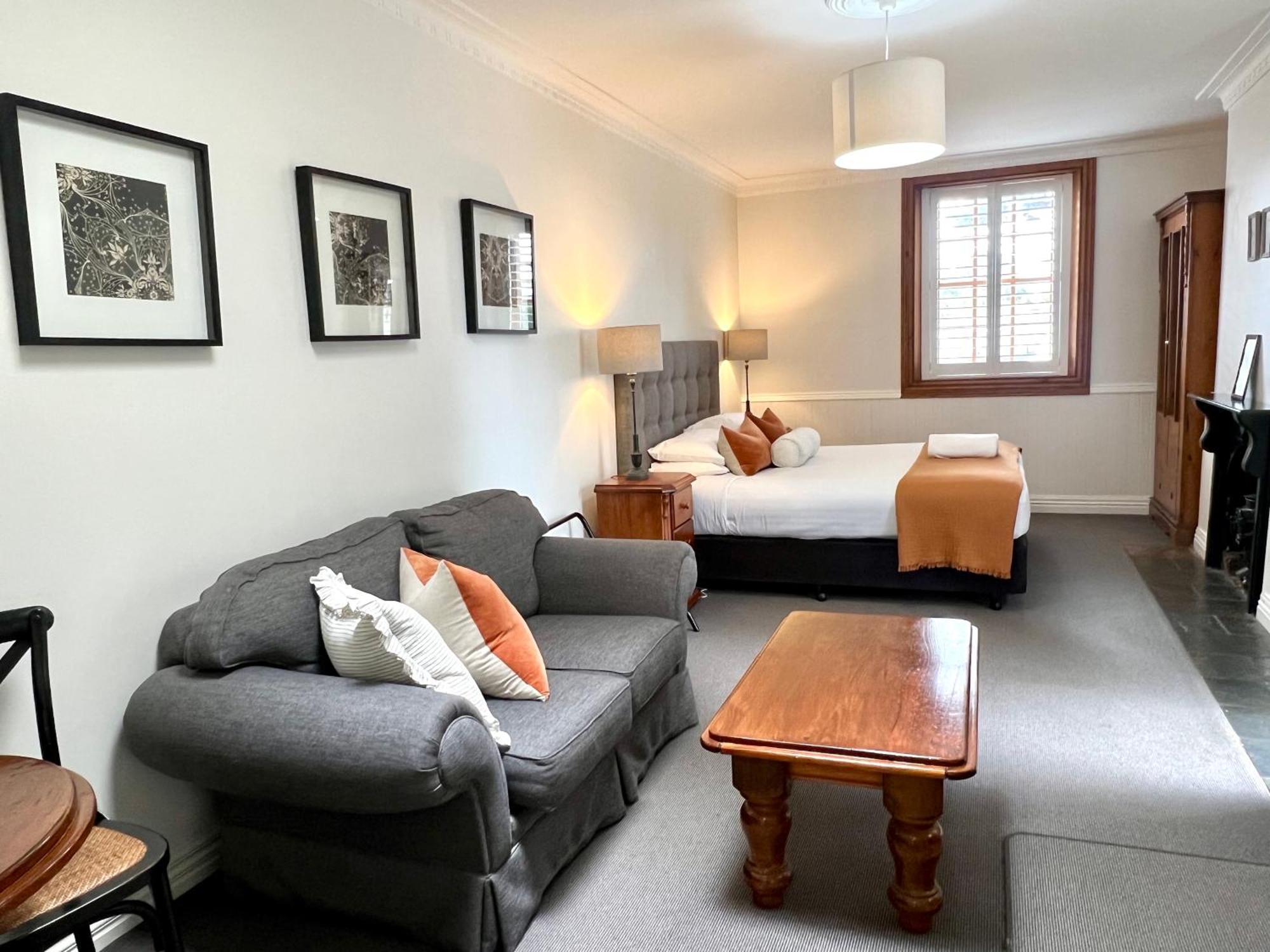 Seacombe House Motor Inn Port Fairy Exterior photo