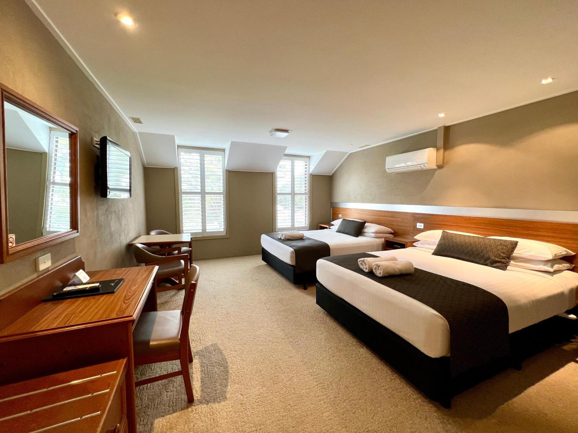 Seacombe House Motor Inn Port Fairy Exterior photo