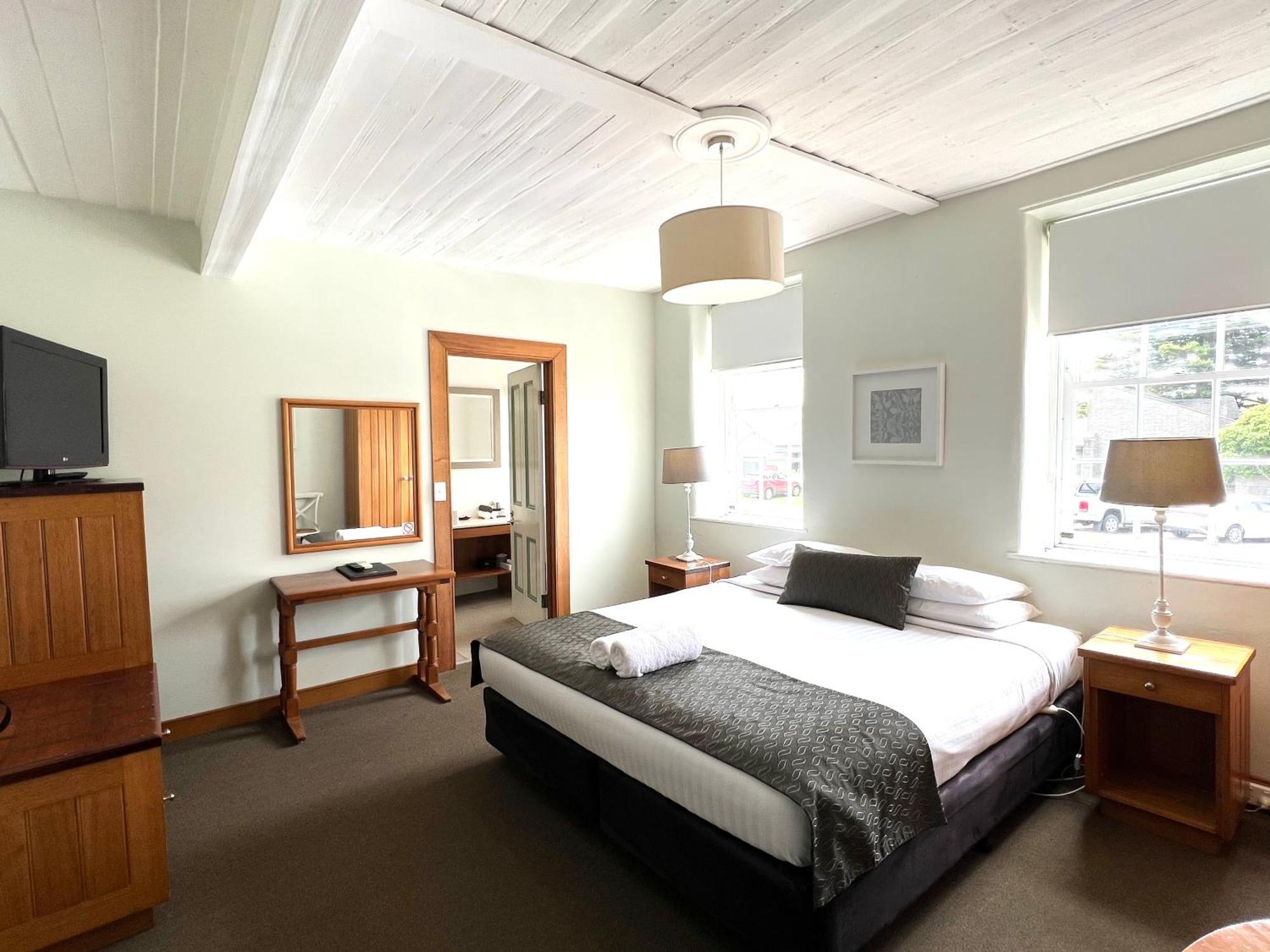 Seacombe House Motor Inn Port Fairy Exterior photo