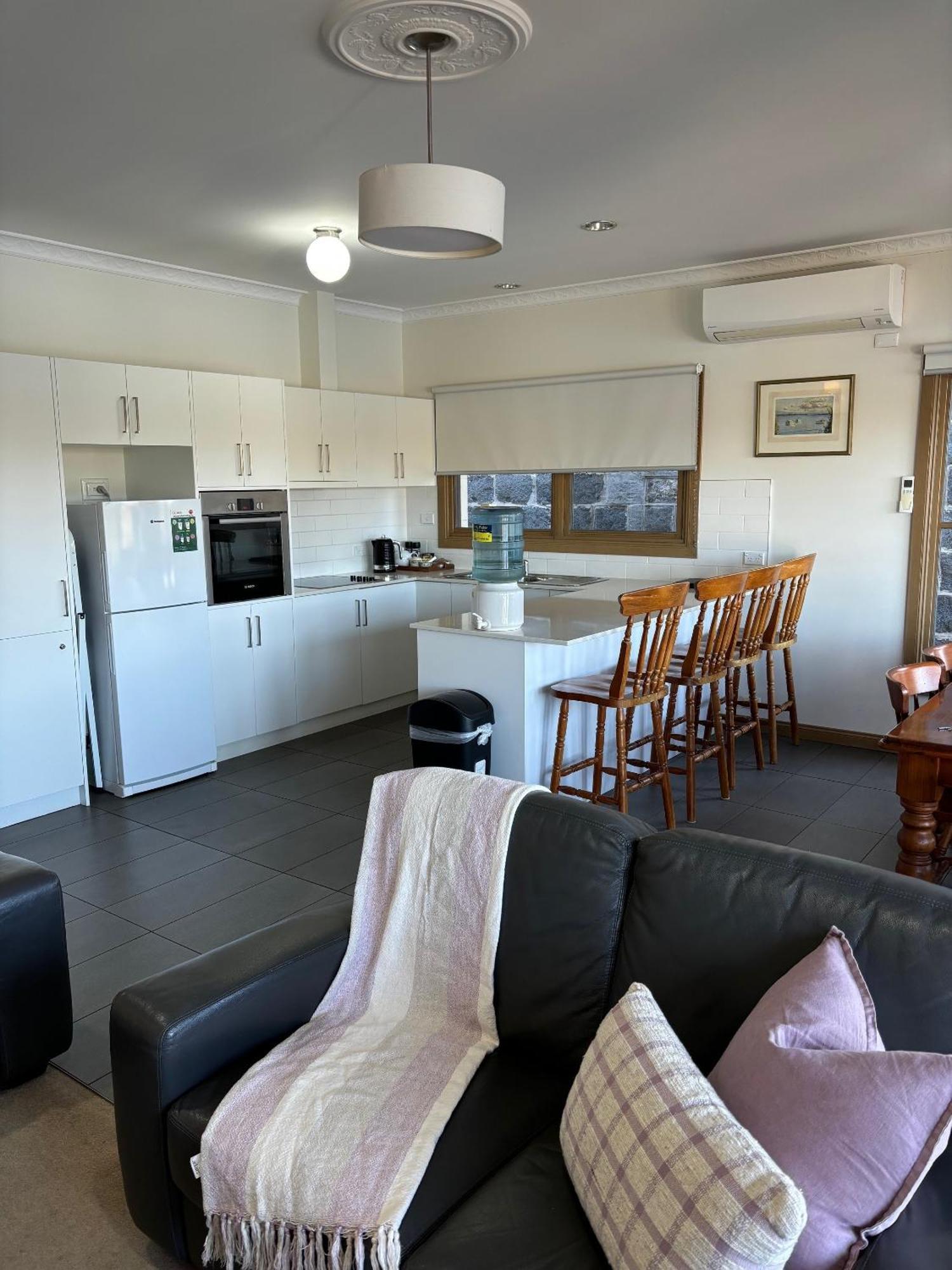Seacombe House Motor Inn Port Fairy Exterior photo