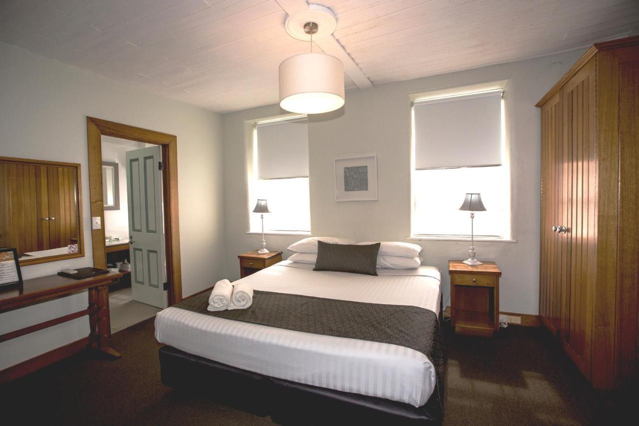 Seacombe House Motor Inn Port Fairy Exterior photo