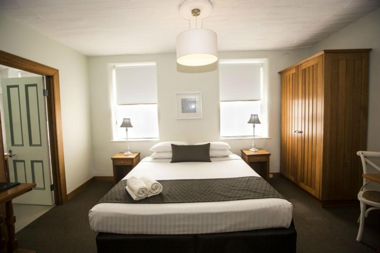 Seacombe House Motor Inn Port Fairy Exterior photo